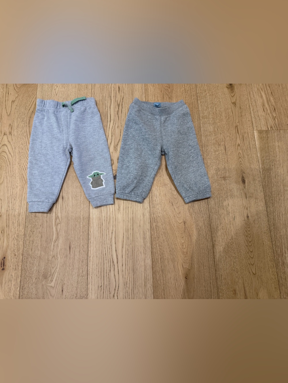 Bundle 6-12m Kids Gray Jogger Pants - Baby Yoda and bear